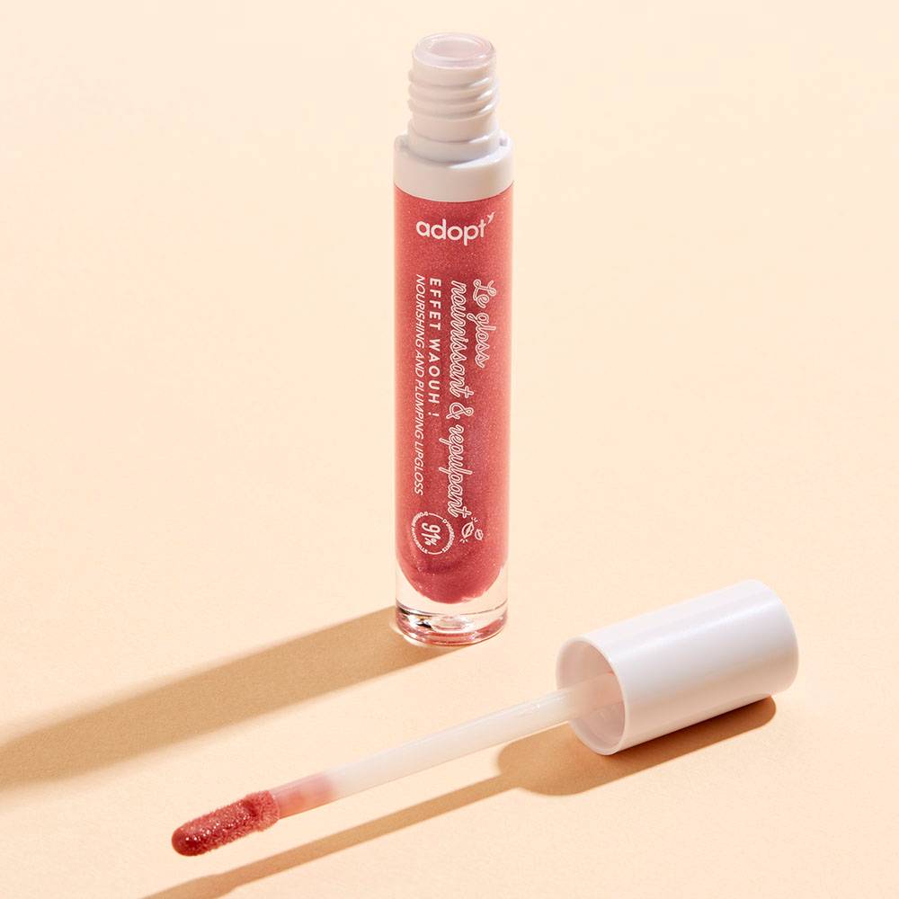 Glittery lip gloss with a Wow effect!